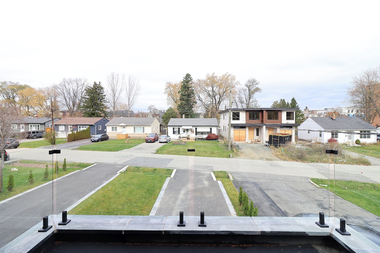 1046 Roosevelt Rd (11)