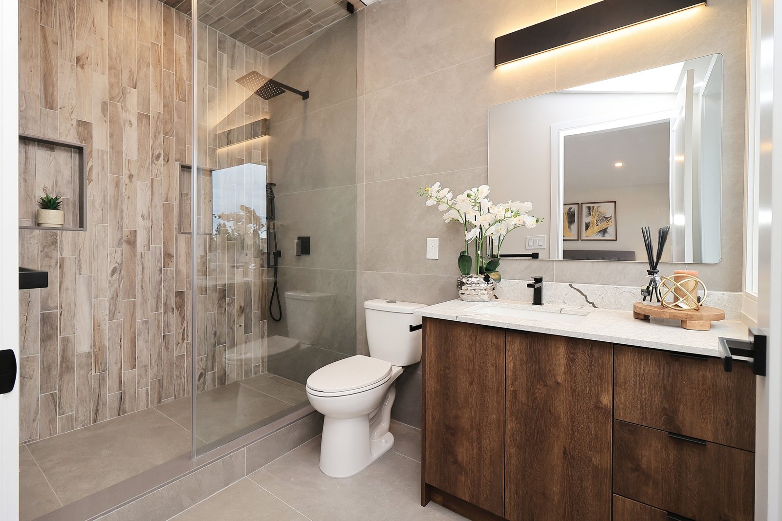 1046 Roosevelt Rd (38)