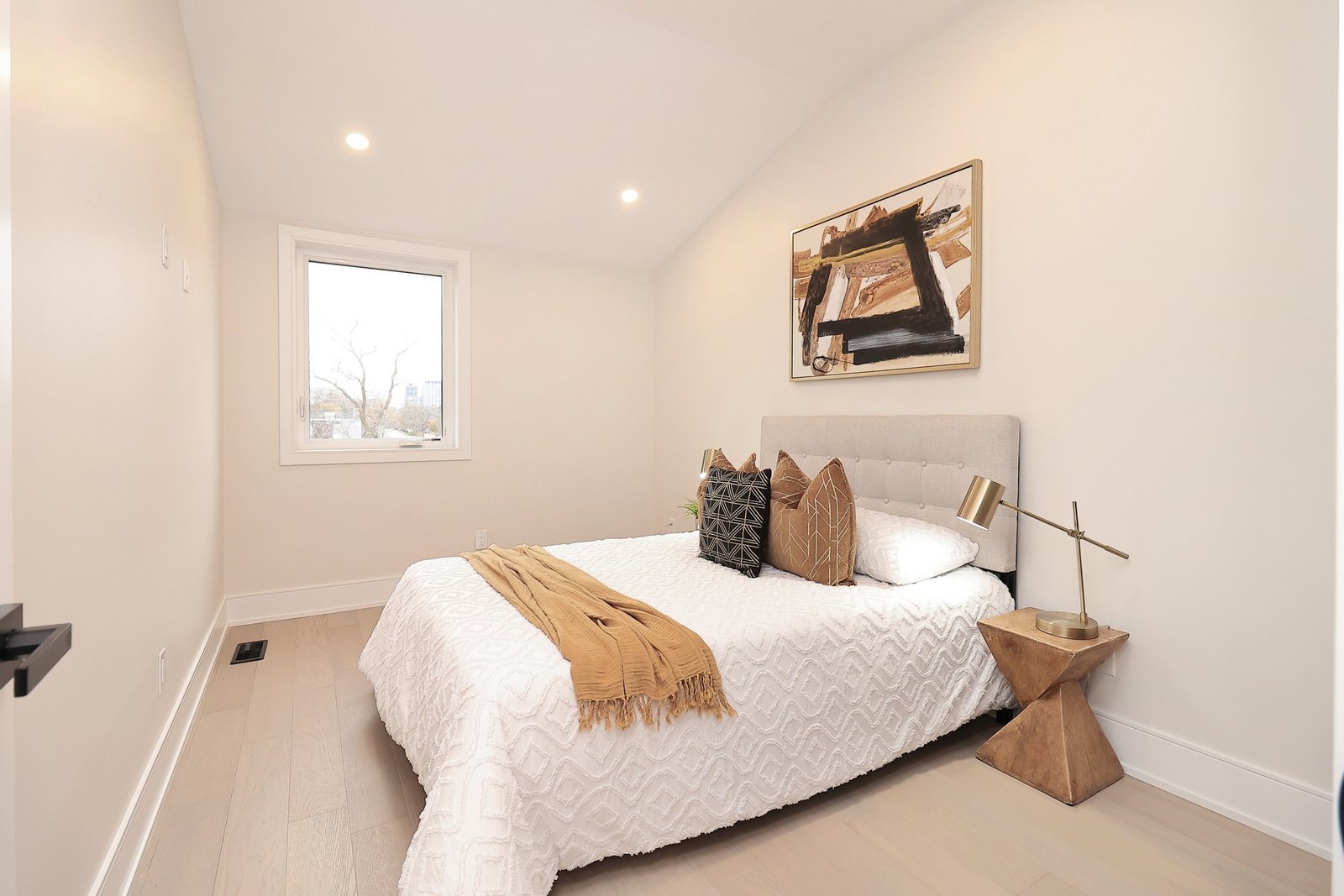 1046 Roosevelt Rd (49)