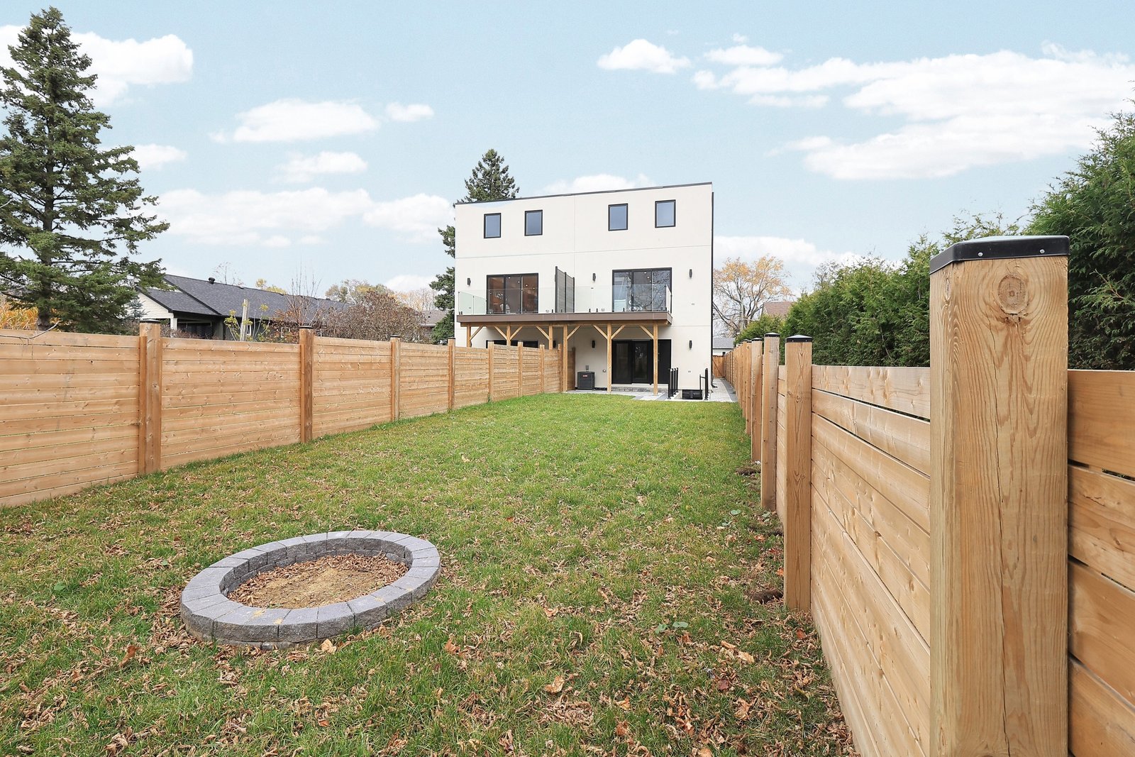 1046 Roosevelt Rd (7)